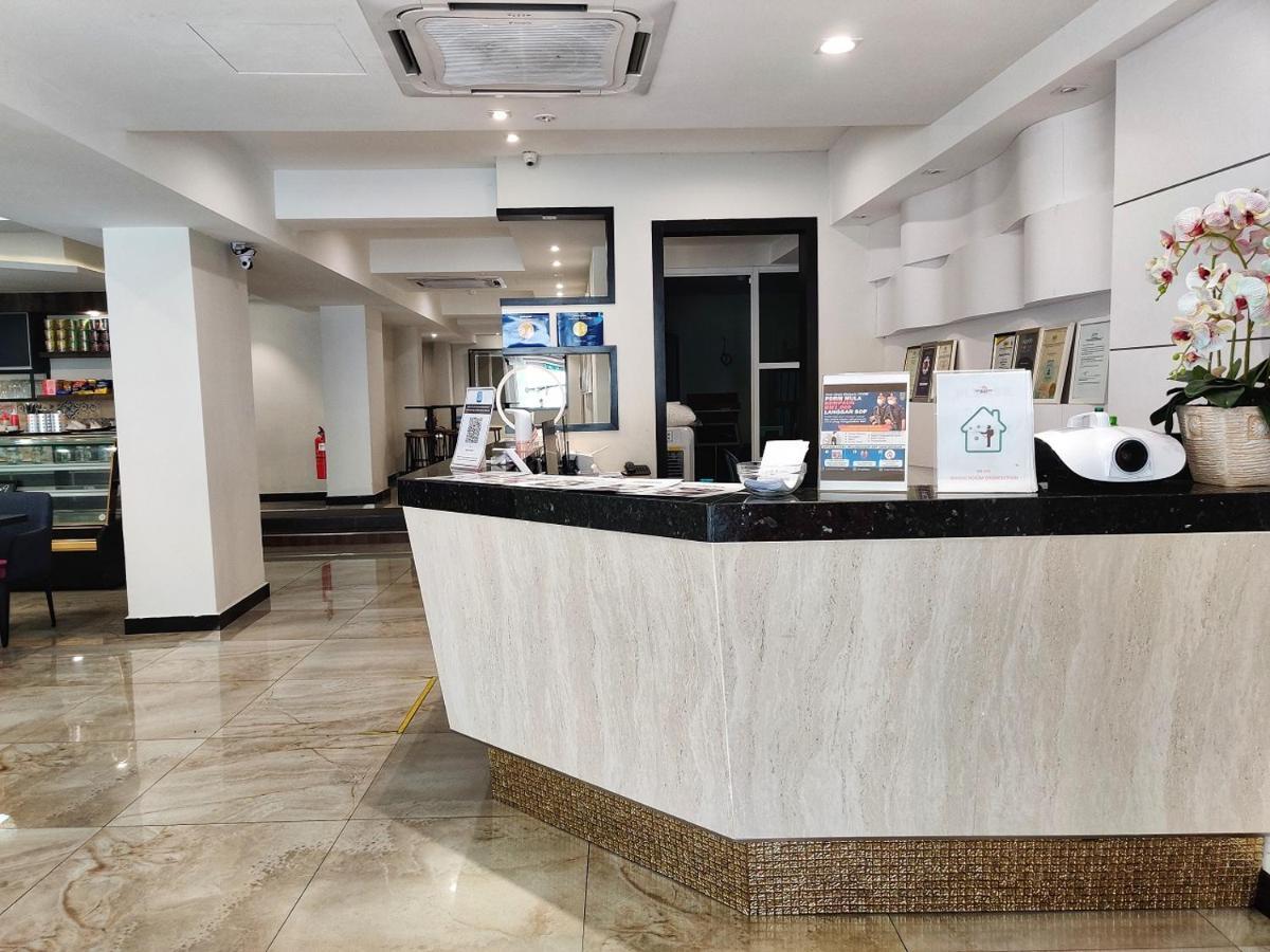 Meriton Inn Kuantan Ngoại thất bức ảnh