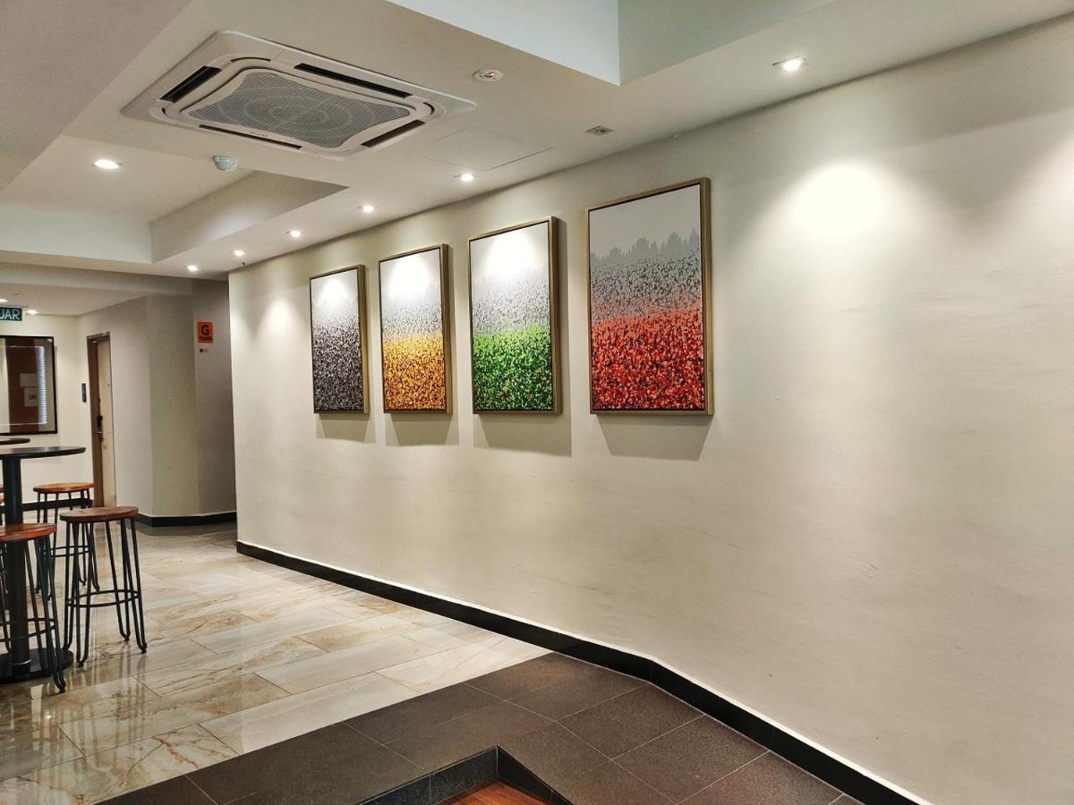 Meriton Inn Kuantan Ngoại thất bức ảnh