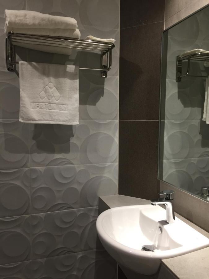 Meriton Inn Kuantan Ngoại thất bức ảnh