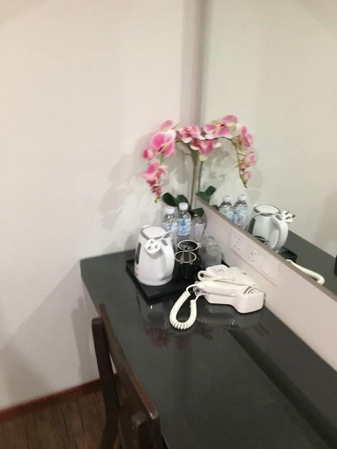 Meriton Inn Kuantan Ngoại thất bức ảnh