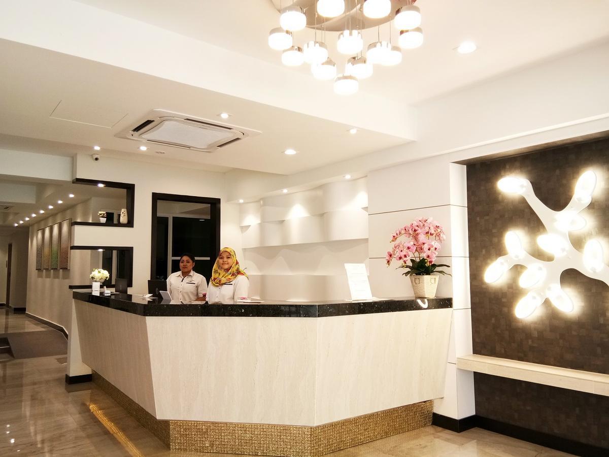 Meriton Inn Kuantan Ngoại thất bức ảnh