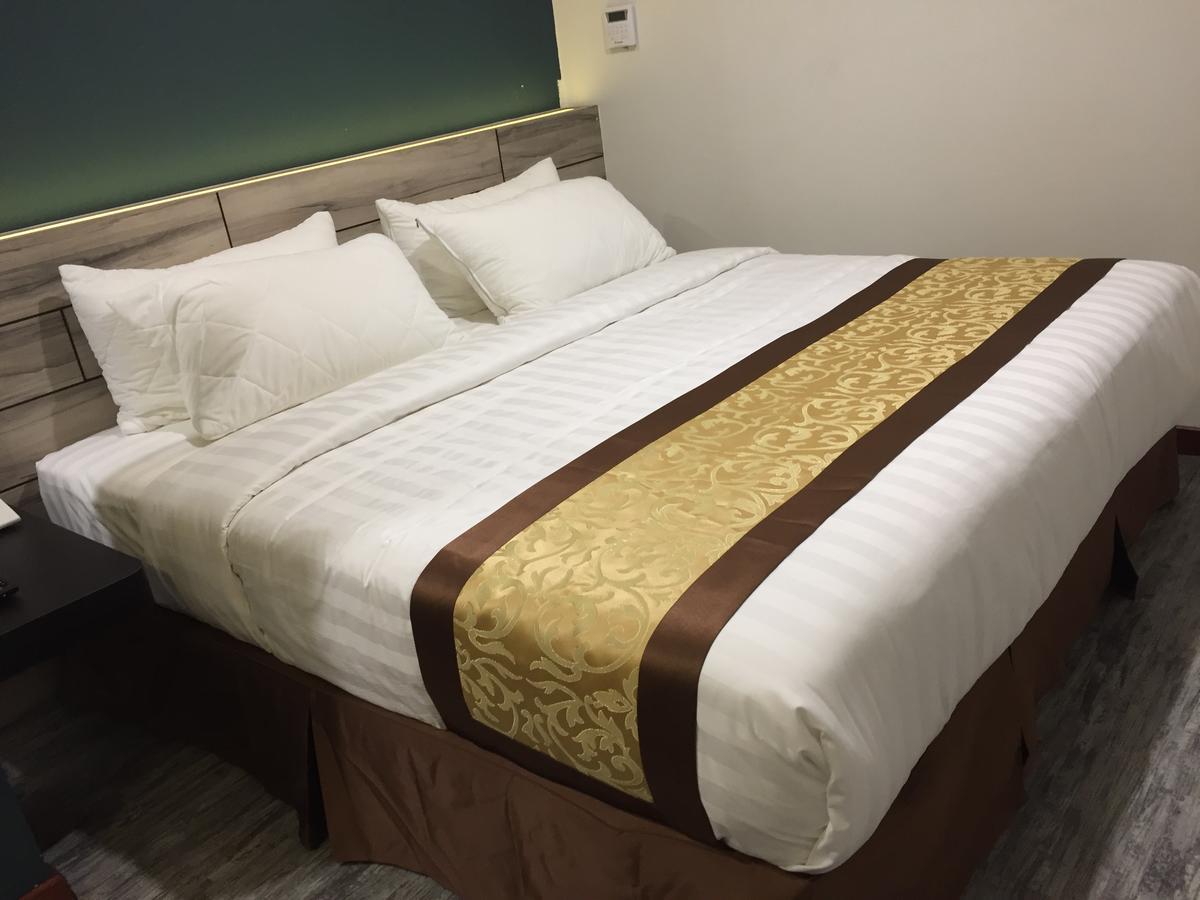 Meriton Inn Kuantan Ngoại thất bức ảnh